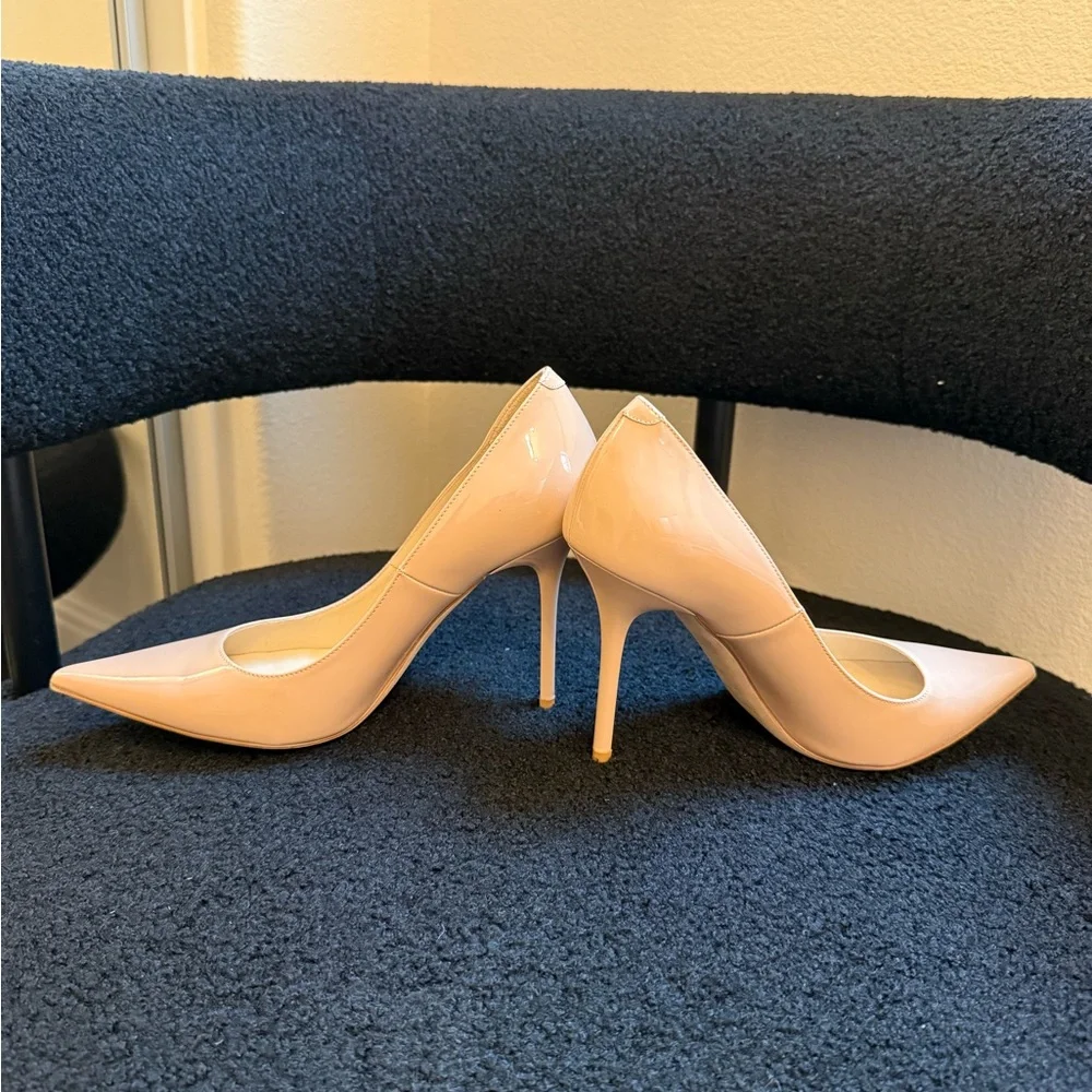 Jimmy Choo Cream Heels Elegant Patent Leather- worn once! - Picture 2 of 6